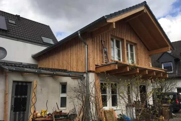 Denkmalerweiterung-mit-Strohballen-2 Denkmalerweiterung-mit-Strohballen-2